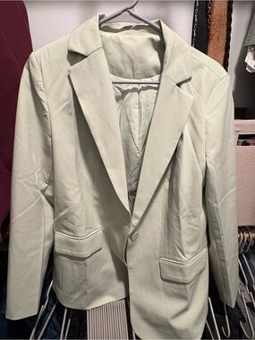 Women’s Light Mint Green Single-Button Blazer